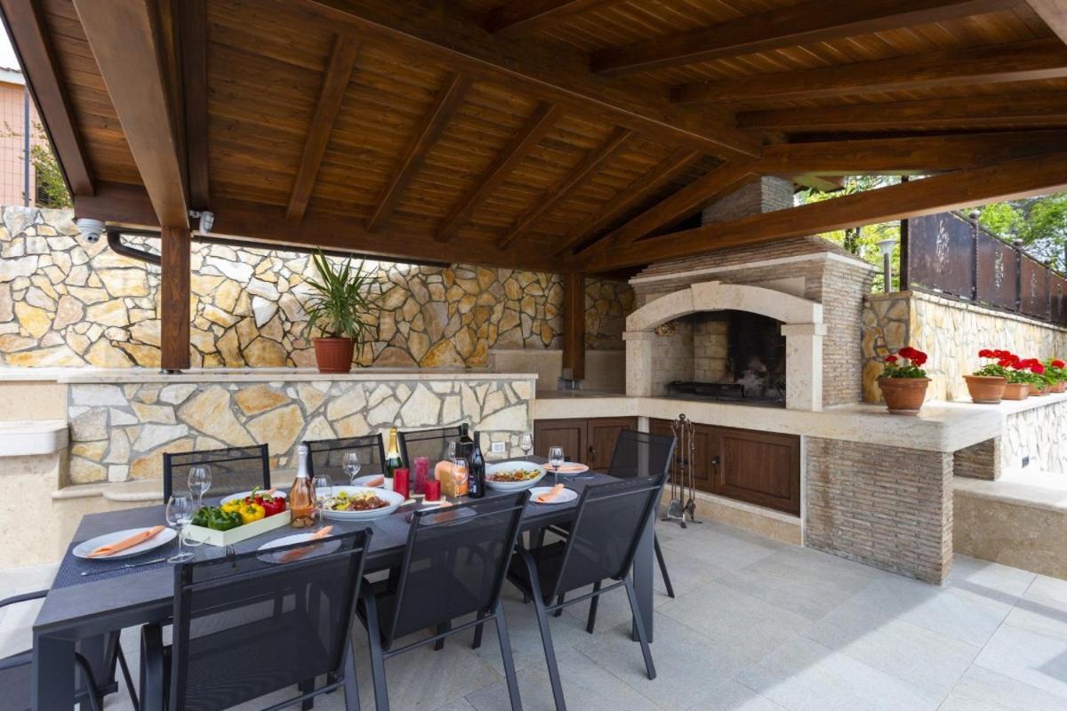 Villa Vita in Poreč - Haus für 6-8 Personen Kaštelir Exterior foto