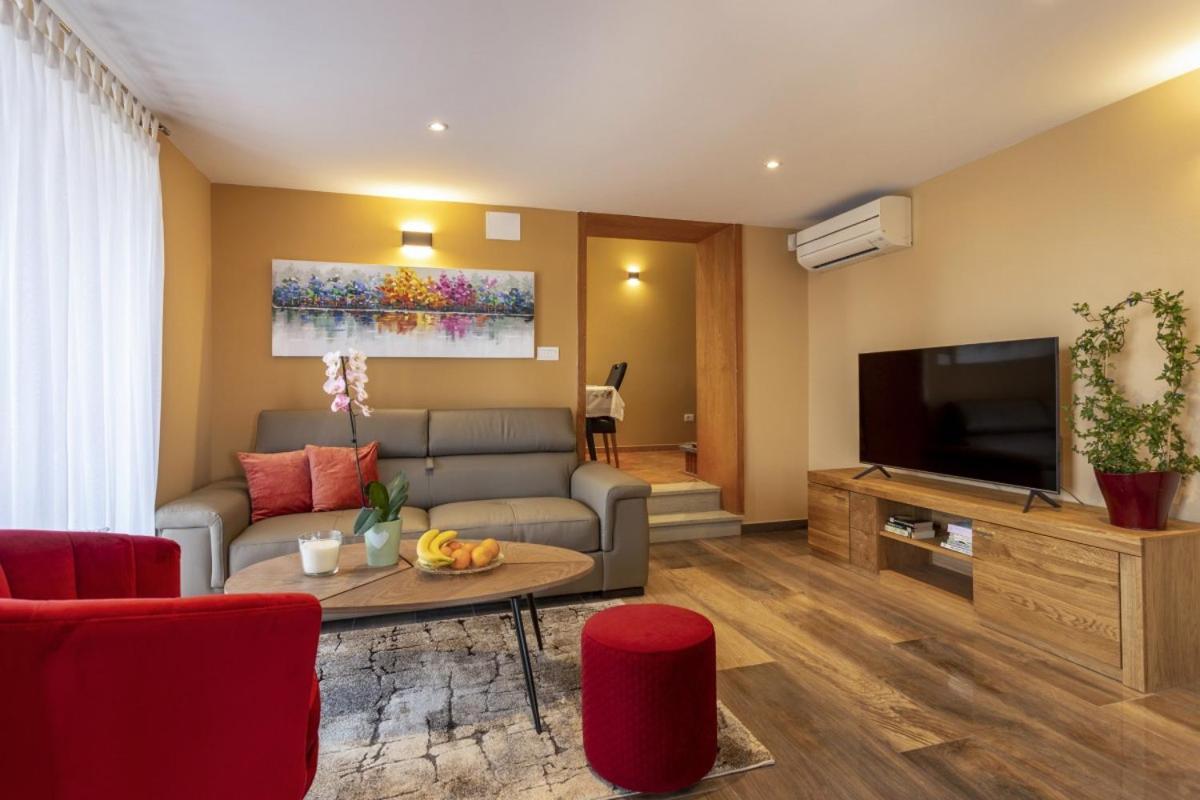 Villa Vita in Poreč - Haus für 6-8 Personen Kaštelir Exterior foto