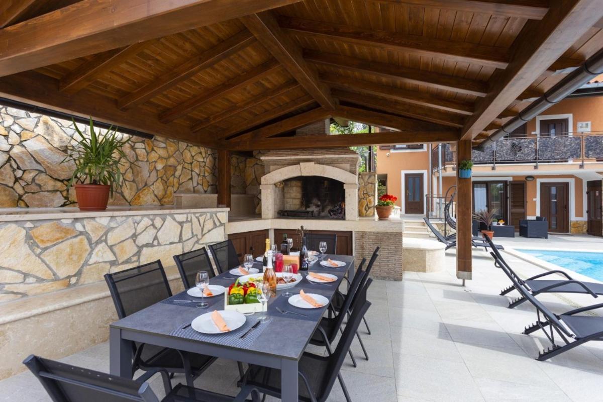 Villa Vita in Poreč - Haus für 6-8 Personen Kaštelir Exterior foto