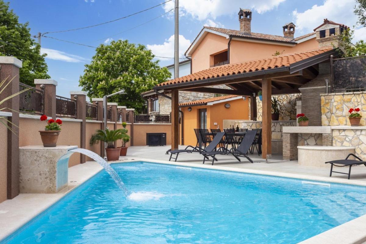 Villa Vita in Poreč - Haus für 6-8 Personen Kaštelir Exterior foto
