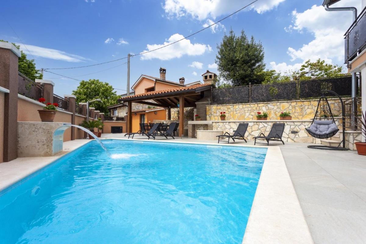 Villa Vita in Poreč - Haus für 6-8 Personen Kaštelir Exterior foto