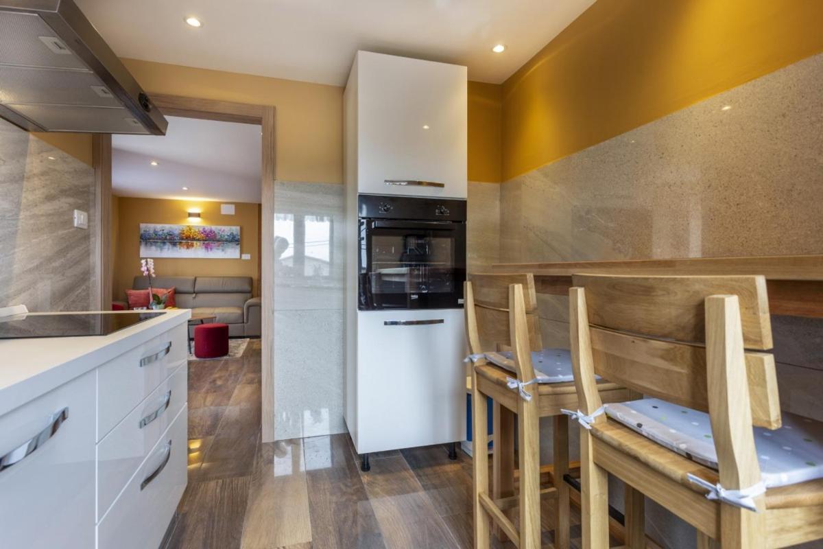 Villa Vita in Poreč - Haus für 6-8 Personen Kaštelir Exterior foto