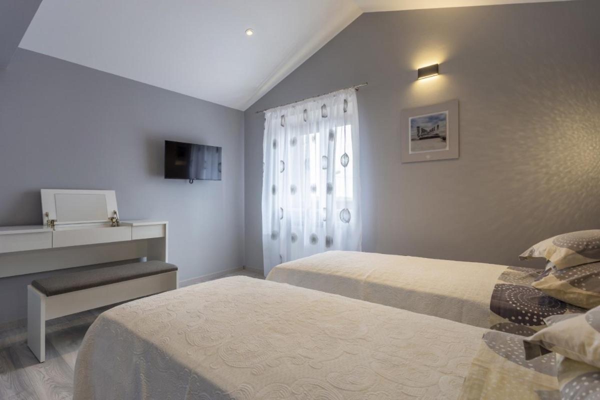 Villa Vita in Poreč - Haus für 6-8 Personen Kaštelir Exterior foto